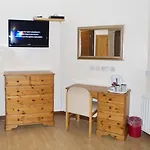 Inn Ambrose 3*