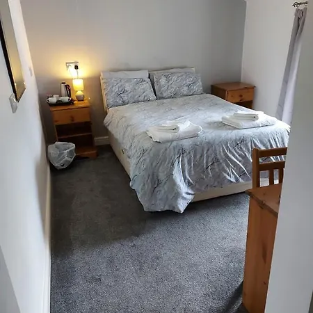 Ambrose 배로우인퍼니스