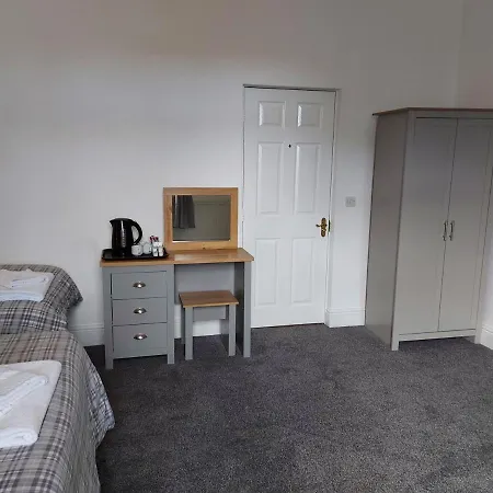Ambrose Inn 3*