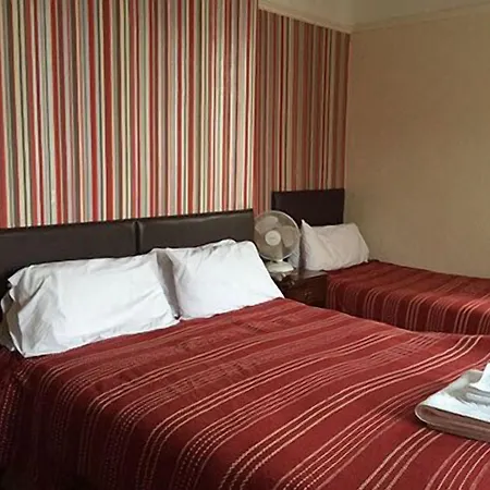 Ambrose Han/Misafirhane 3*