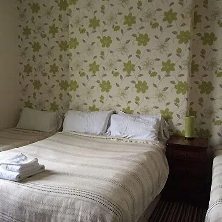 Han/Misafirhane Ambrose 3*