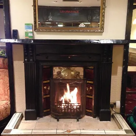 Ambrose Han/Misafirhane