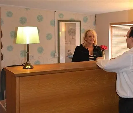 Han/Misafirhane Ambrose